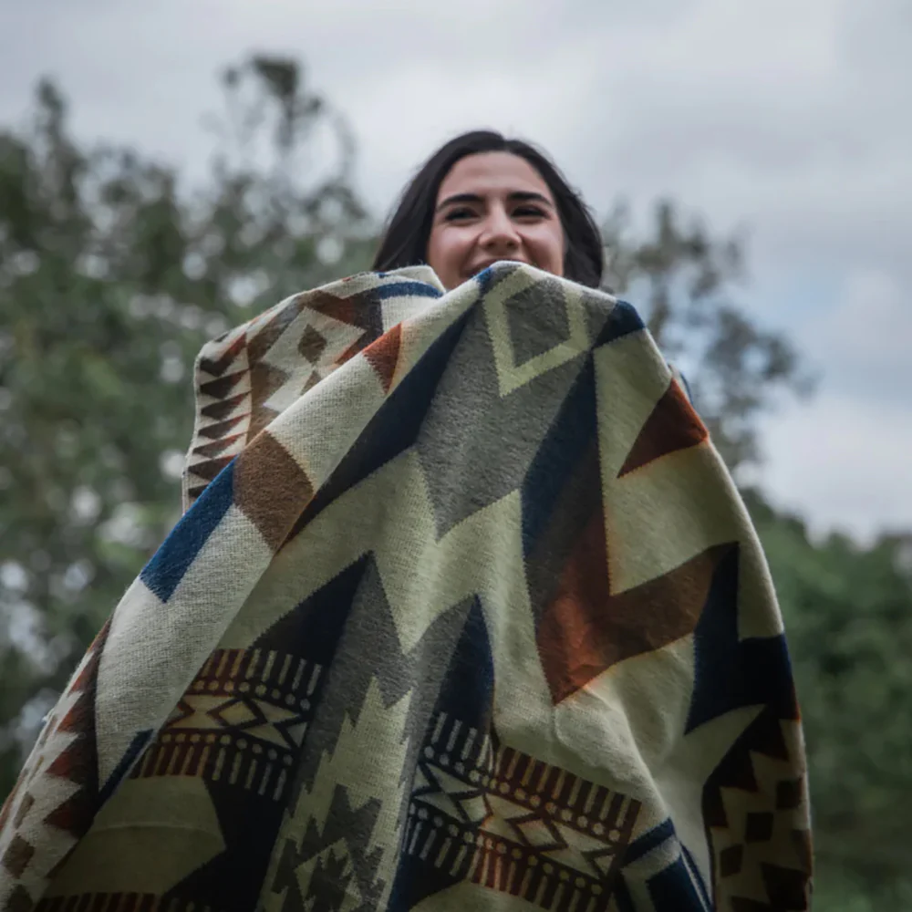 Awa Blanket - Earth - Image 4